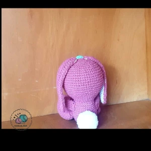 coelha melvina e coelho melvin (cada) amigurumi - Artesanato e Personalizados
