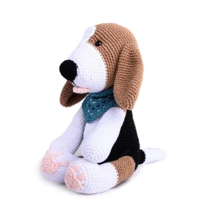 Cachorro Beagle escuro em amigurumi - Artesanato e Personalizados