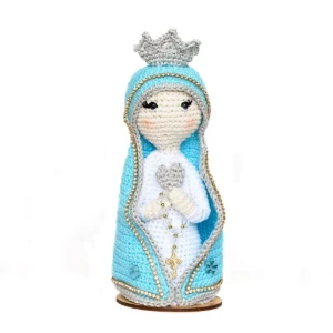 Nossa Senhora em Amigurumi com Manto Azul Céu