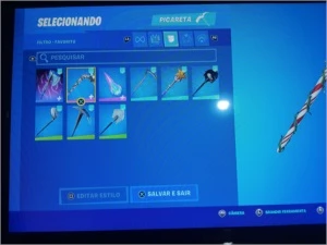 Vende-se conta top de Fortnite. Preço negociável.
