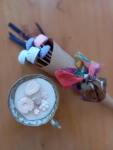Kit Vela em Xícara com Buquê e Aromatizadores - Artesanato e Personalizados