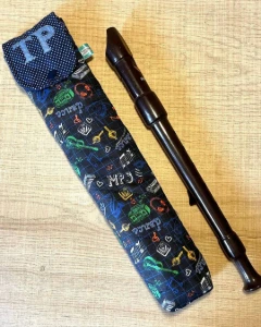 Capa para Flauta Soprano com Inicial Personalizada - Artesanato e Personalizados
