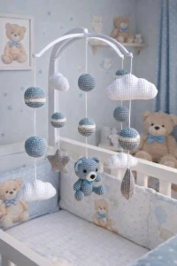 Mobile de Croche com Ursinhos e Bolinhas
