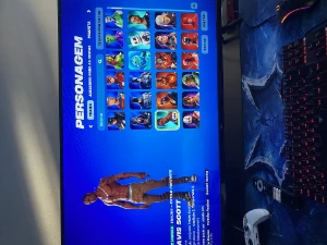 Fortnite S4 Temp 1 até Meio Da Temp 2, 273 skins,