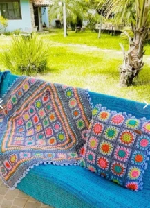 Capa de Almofada Dupla Face Deluxe em Crochê - Artesanato e Personalizados
