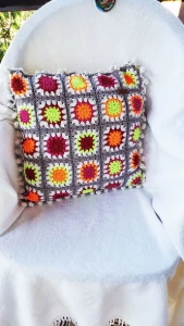 Capa de Almofada Dupla Face Deluxe em Crochê - Artesanato e Personalizados