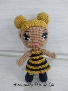 Amigurumi Boneca Bee - Artesanato e Personalizados