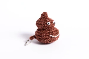 Chaveiro Emoji pequeno em amigurumi - Artesanato e Personalizados