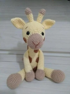 Amigurumi Girafa Dengosa