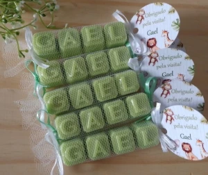 Sabonete Nome 4 Letras com Tule - Artesanato e Personalizados