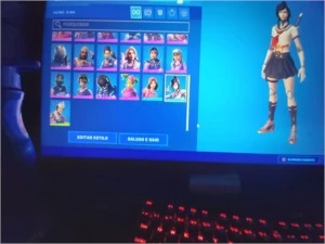 conta de fortnite rara (leia a descrição)