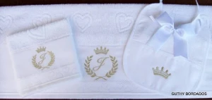 Kit Banho, Boca e Babador Personalizado - Artesanato e Personalizados