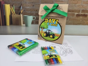 Kit Colorir e Modelar Trator com Sacola Kraft - Artesanato e Personalizados