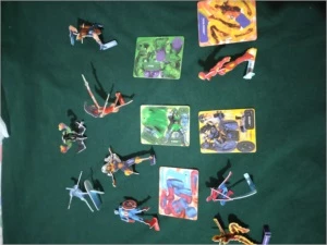 Tazos Metalicos & Brilhantes/Cards 3D/ Marvel ElmaChips - Products