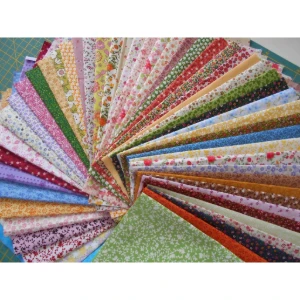 Tecido para Patchwork — Kit com 20 Retalhos