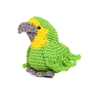 Papagaio Verde e Amarelo em Amigurumi - Artesanato e Personalizados