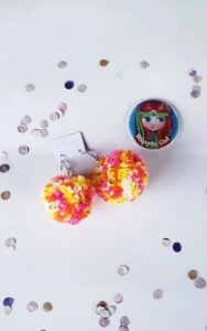 Brinco Pompom Mesclado