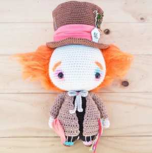 Receita em PDF - Chapeleiro Maluco Amigurumi