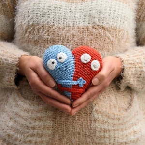 Abraço do Coração Amigurumi - Artesanato e Personalizados