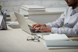 Redator - artigos para blogs, vídeos, conteúdo personalizado - Serviços Digitais