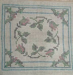 Tela para bordar em juta TJ-100 - 50 x 47 cm - Artesanato e Personalizados