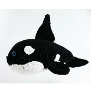 Orca peso de porta em amigurumi - Artesanato e Personalizados