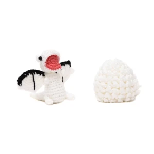 Ovo com filhote de Dragão branco em amigurumi - Artesanato e Personalizados