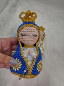 Mini Santinha em crochê - Artesanato e Personalizados