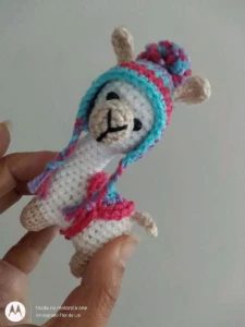 Chaveiro de crochê Lhama