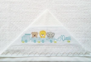 Kit Bebê com Toalha de Capuz, Toalha de Boca e Manta - Artesanato e Personalizados