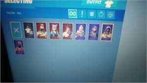 Conta fortnite barata com skins ate q raras