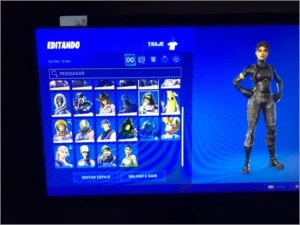Conta fortnite com salve o mundo e skins antigas