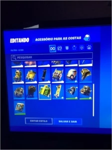 Conta fortnite com salve o mundo e skins antigas
