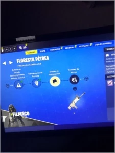 Conta fortnite com salve o mundo e skins antigas