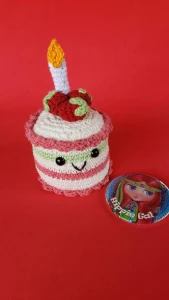 Mini Bolo Amigurumi Crochê - Artesanato e Personalizados
