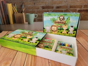 Kit Colorir e Modelar Safari com Caixinha Maleta - Artesanato e Personalizados