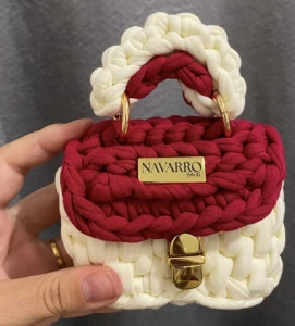 Mini da Mini Bag Lolla Infantil Bordô e Creme - Artesanato e Personalizados