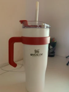 Garrafa Stanley - Produtos Físicos