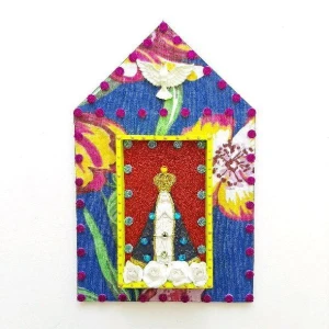 Capelinha de Madeira e Chita "N. S. Aparecida" - Artesanato e Personalizados