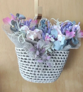 Mini Cesta com lavandas - Artesanato e Personalizados
