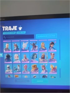 CONTA COM 119 SKINS E 96 PICARETAS (PASSES ANTIGOS) - Fortnite