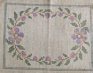 Tela para bordar em juta TJ-94 - 60 x 48 cm - Artesanato e Personalizados