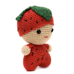 Bebê Moranguinho em Amigurumi - Artesanato e Personalizados