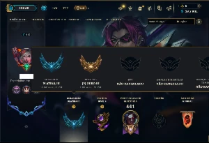 Platina 3 com TODOS os Champs e 136 Skins ( JG / TOP / MID )
