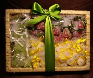 Cesta com frutas em sabonete - Artesanato e Personalizados