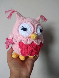 Amigurumi Corujinha Lis - Artesanato e Personalizados