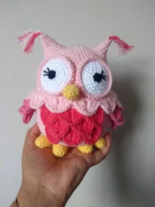 Amigurumi Corujinha Lis - Artesanato e Personalizados