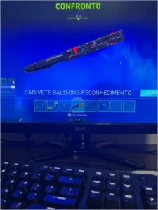 CONTA COM VÁRIAS SKINS E RADIANTE - Valorant