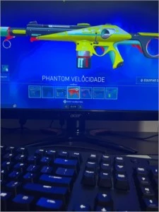 CONTA COM VÁRIAS SKINS E RADIANTE - Valorant