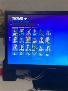 CONTA FORTNITE RARA 135 SKINS